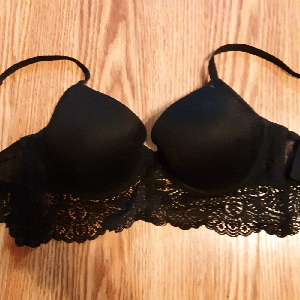Gilligan and O'Malley Longline bra size 34b